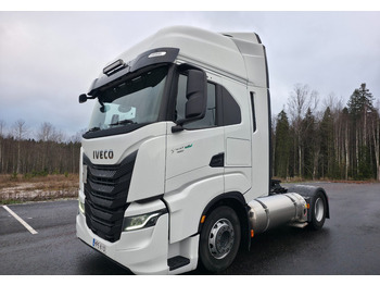 Tractor unit IVECO