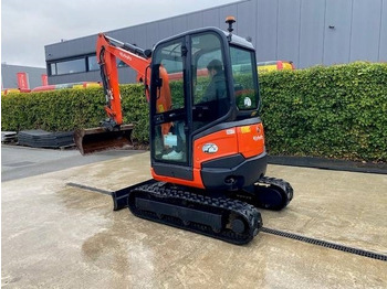Mini excavator Kubota U 27-4: picture 2
