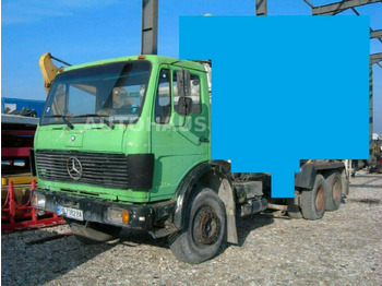 Concrete pump truck MERCEDES-BENZ