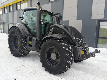 Farm tractor VALTRA T214