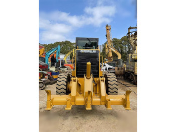 Grader CATERPILLAR 140G: picture 3