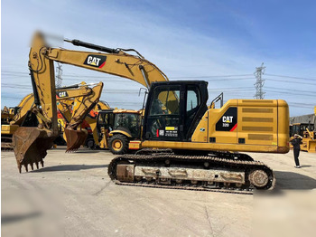 Crawler excavator CATERPILLAR 320