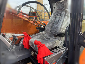 Crawler excavator DOOSAN DX300 LCA: picture 5