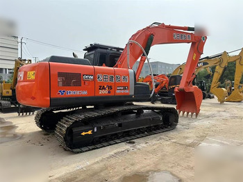 Crawler excavator HITACHI ZX200-3G: picture 2