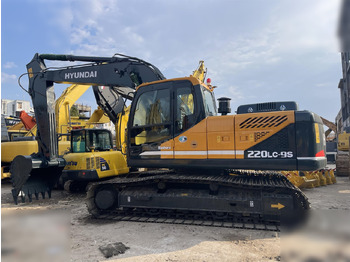 Crawler excavator HYUNDAI