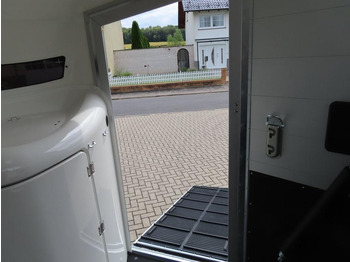 Horse trailer Pferdeanhänger Böckmann Portax K, Sattelk. Entladeklappe, 100 k.: picture 4 Horse trailer Pferdeanhänger Böckmann Portax K, Sattelk. Entladeklappe, 100 k.: picture 4