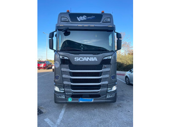 Tractor unit SCANIA S 500