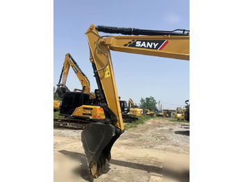 Crawler excavator SANY SY135C: picture 3