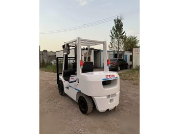 Forklift TCM 830: picture 3