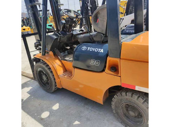 Forklift Secod Hand Japanese Brand Toyota 30 Forklift  Mini  3 Ton Forklift with Good Performance and Less Working Time for Sale [ Copy ]: picture 5