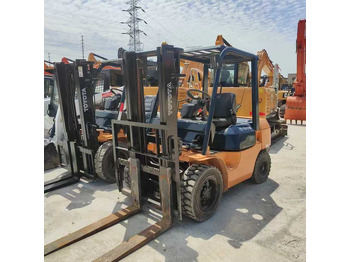 Forklift Secod Hand Japanese Brand Toyota 30 Forklift  Mini  3 Ton Forklift with Good Performance and Less Working Time for Sale [ Copy ]: picture 4