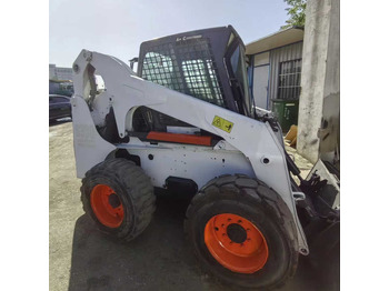 Skid steer loader BOBCAT S300