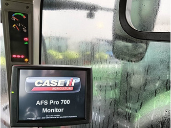 Farm tractor Case Optum 270: picture 4