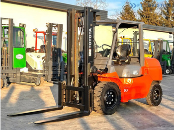 Diesel forklift TOYOTA FD 40