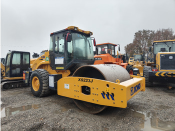 Road roller XCMG XS223J