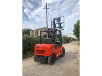 Diesel forklift HELI 5Ton Forklift: picture 2