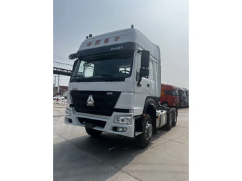 Tractor unit SINOTRUK HOWO