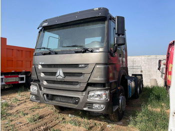 Tractor unit SINOTRUK HOWO