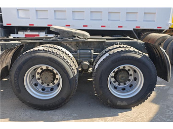 Tractor unit Sinotruk Used Hohan Truck Tractor 10 Wheeler for Sale In Burkina Faso: picture 3