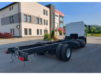 Cab chassis truck Renault Gama D 16.250 rama do zabudowy poduszka blokada mostu: picture 5 Cab chassis truck Renault Gama D 16.250 rama do zabudowy poduszka blokada mostu: picture 5