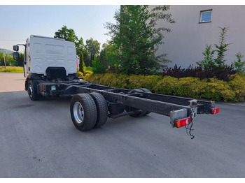 Cab chassis truck Renault Gama D 16.250 rama do zabudowy poduszka blokada mostu: picture 4 Cab chassis truck Renault Gama D 16.250 rama do zabudowy poduszka blokada mostu: picture 4