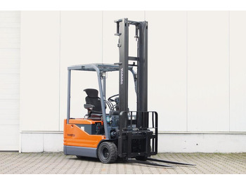 Electric forklift TOYOTA