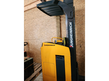 Warehouse equipment JUNGHEINRICH