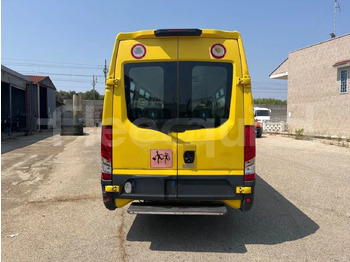 School bus Iveco Daily: picture 5