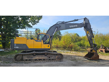 Crawler excavator VOLVO EC220DL: picture 3