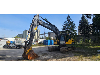 Crawler excavator VOLVO EC220DL: picture 4