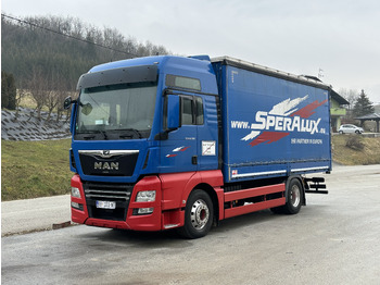 Curtainsider truck MAN TGX