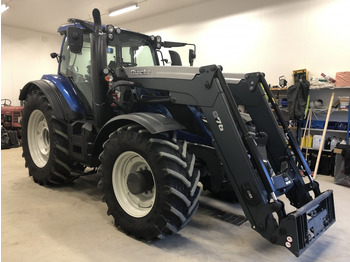 Farm tractor Valtra T234: picture 3