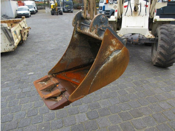 Excavator bucket
