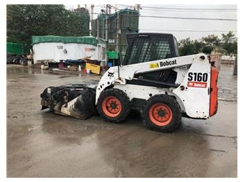 Skid steer loader BOBCAT S160