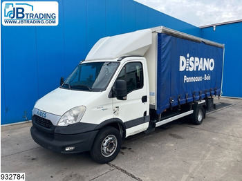Curtain side van IVECO Daily
