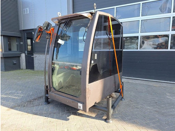 Cab and interior MECALAC