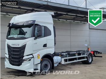 Container transporter/ Swap body truck IVECO S-WAY