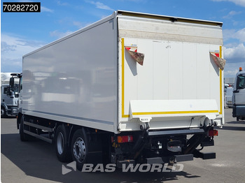 Box truck MAN TGM 26.320 6X2 2000kg Ladebordwand Automatic Lift+steering axle Navi Euro 6: picture 2