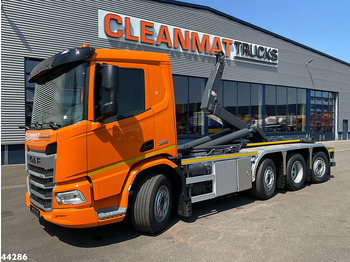 Hook lift truck DAF XD 450