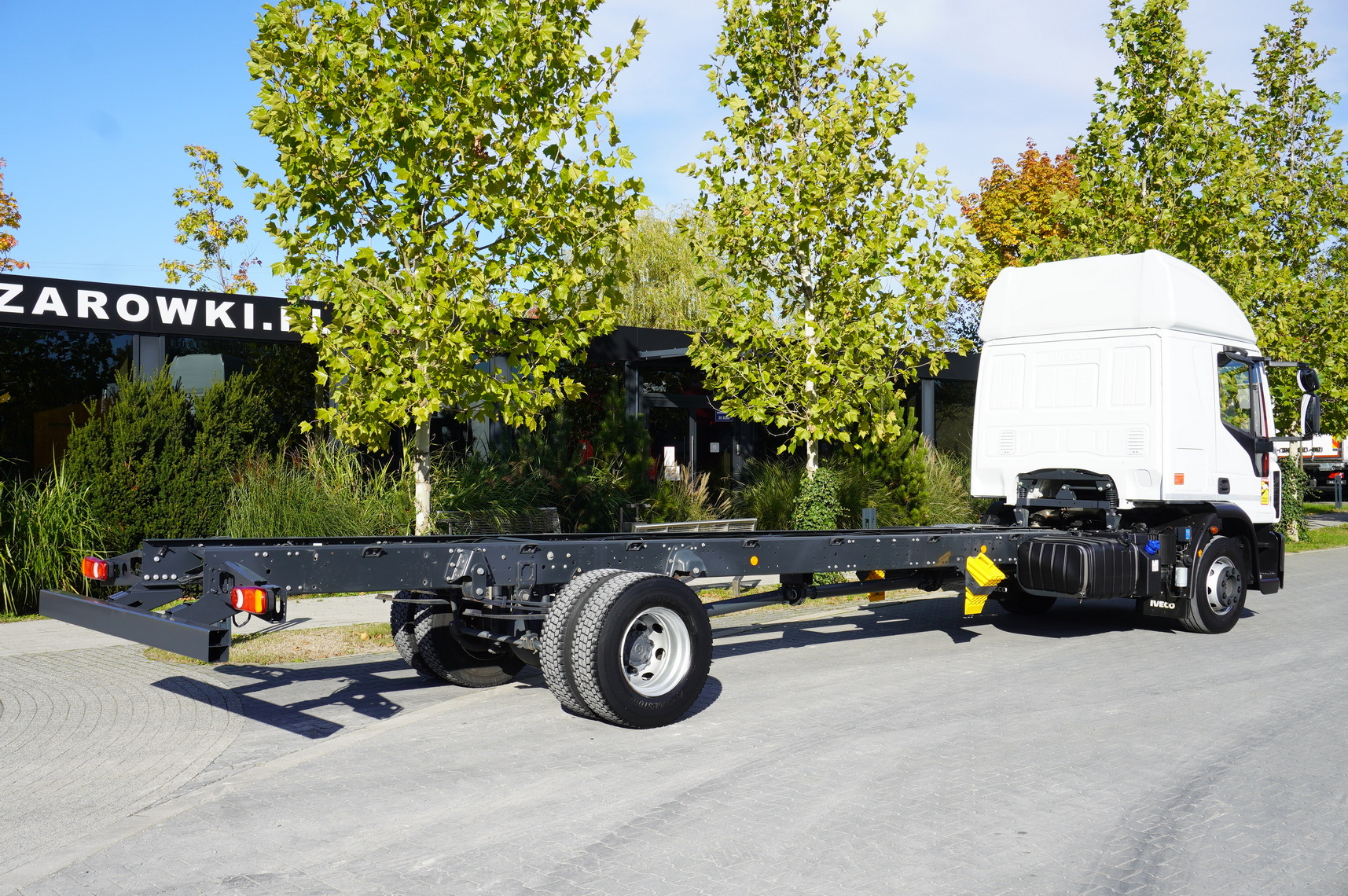 Leasing of IVECO Eurocargo 140e19 4×2 E6 Glob / ADR / frame 8,1m IVECO Eurocargo 140e19 4×2 E6 Glob / ADR / frame 8,1m: picture 4 Leasing of IVECO Eurocargo 140e19 4×2 E6 Glob / ADR / frame 8,1m IVECO Eurocargo 140e19 4×2 E6 Glob / ADR / frame 8,1m: picture 4