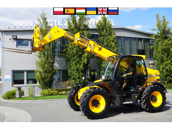 Telescopic wheel loader JCB