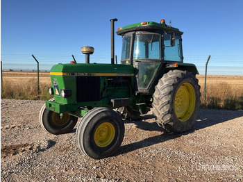 Farm tractor JOHN DEERE 40 Series
