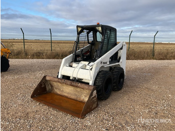 Skid steer loader BOBCAT S130
