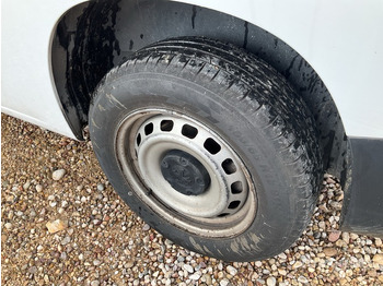 Commercial vehicle 2022 Peugeot Partner Cargo Van: picture 4