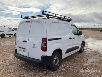 Commercial vehicle 2022 Peugeot Partner Cargo Van: picture 3