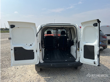 Small van 2016 Fiat Fiorino 1.3 MJT SX 16v Van Truck: picture 5