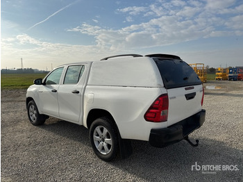 Pickup truck 2020 Toyota Hilux Crew Cab Pickup: picture 4 Pickup truck 2020 Toyota Hilux Crew Cab Pickup: picture 4