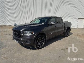 Pickup truck DODGE