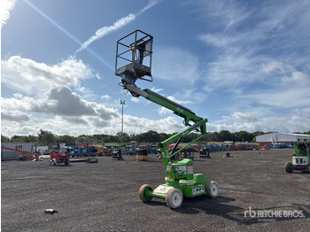 Articulated boom NIFTYLIFT