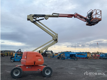 Articulated boom JLG